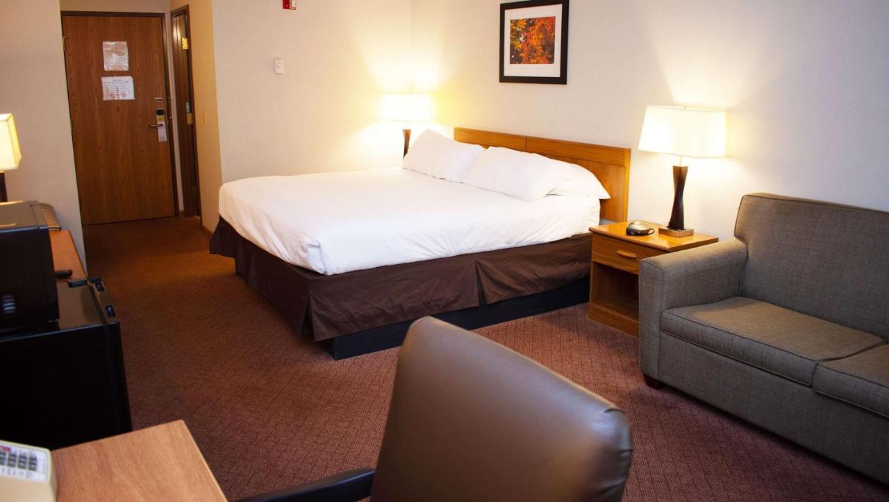 Magnuson Hotel Country Inn Ishpeming Extérieur photo