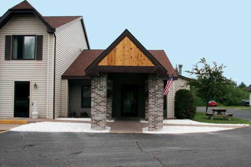 Magnuson Hotel Country Inn Ishpeming Extérieur photo